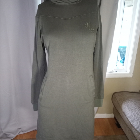 Triple Five Soul Dresses & Skirts - Triple Five Soul Green Cowl Neck Long Sleeve Dress